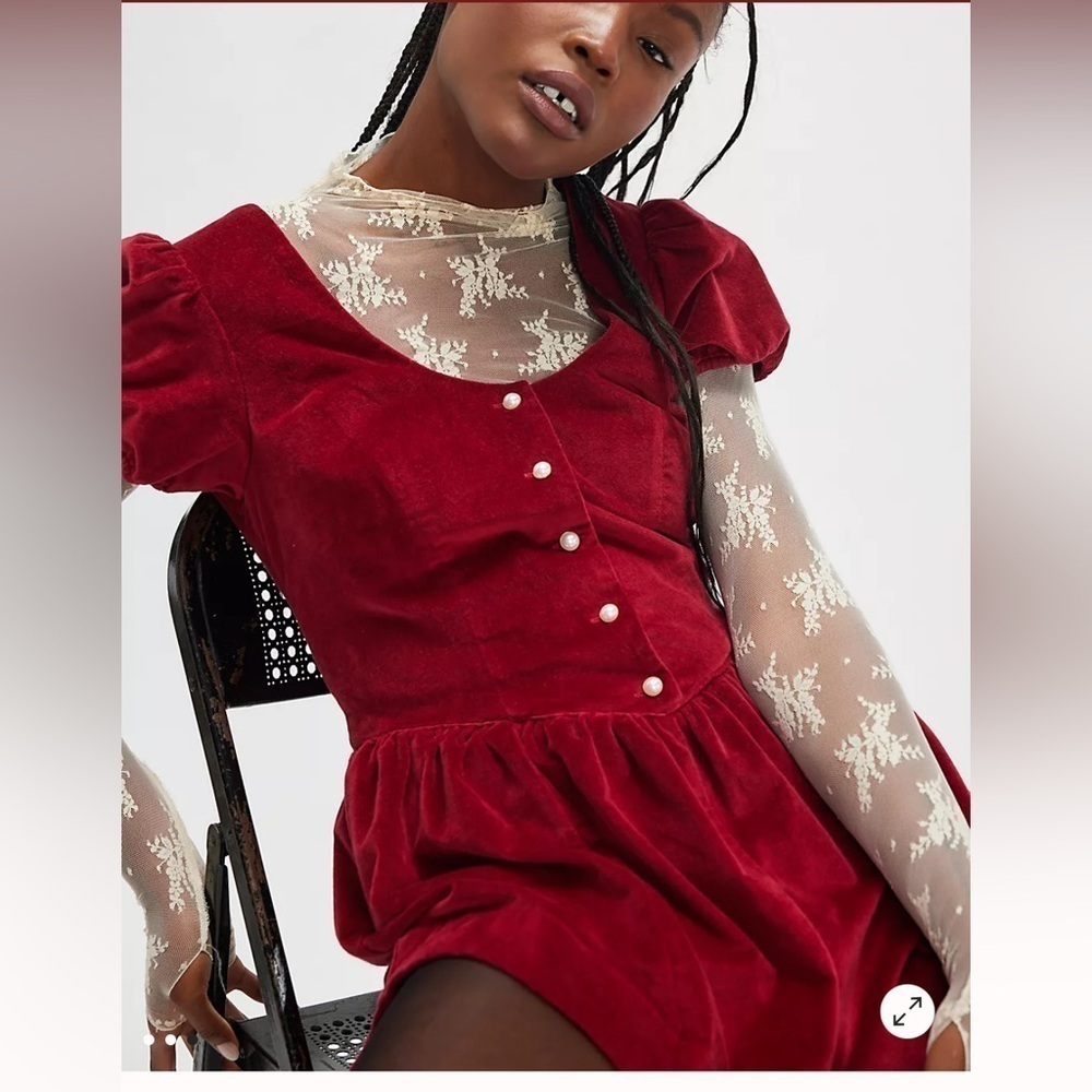 Free People Silver Bells Velvet Romper Large Color: Cherry NWT - Picture 2 of 6